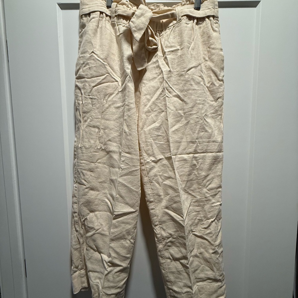 Women’s cream Linen Pants with tie Size Small